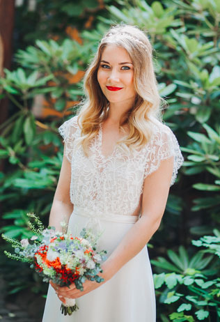 Фуршетная свадьба, образ невесты