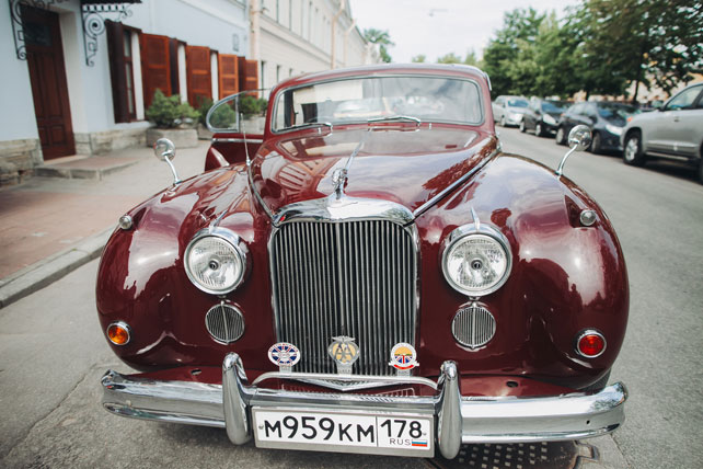 Фуршетная свадьба, свадебный автомобиль