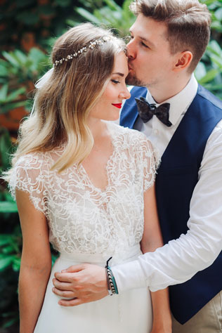 Фуршетная свадьба, жених и невеста