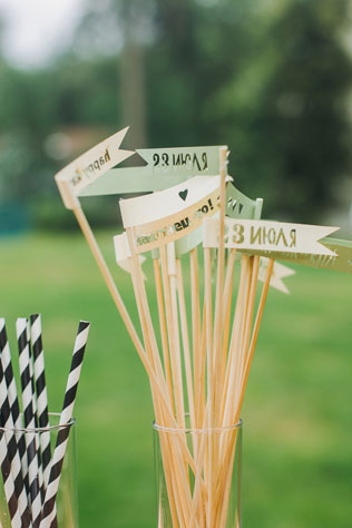 Фуршетная свадьба, флажки