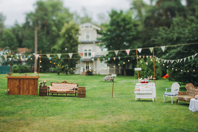 Фуршетная свадьба, флажки