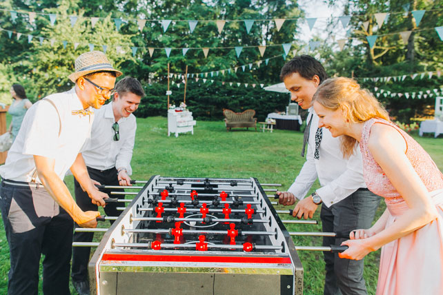 Фуршетная свадьба, настольный футбол