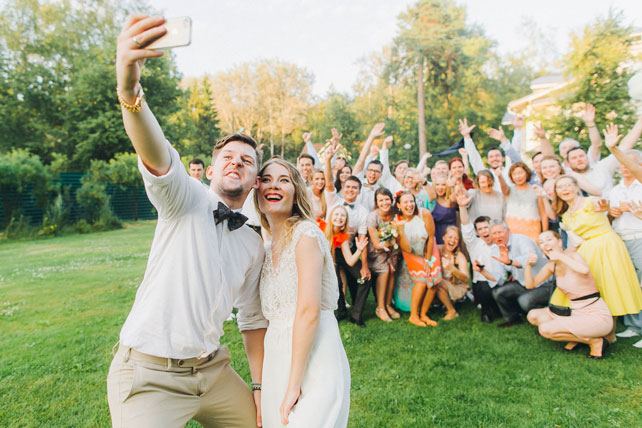 Фуршетная свадьба, свадебное селфи