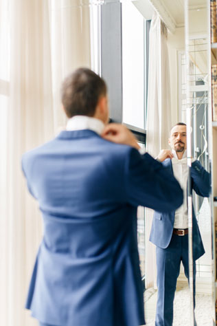 Гармония цветов, костюм жениха