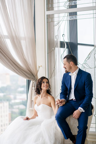 Гармония цветов, встреча жениха и невесты