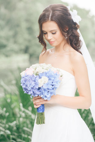 Гармония цветов, невеста с букетом