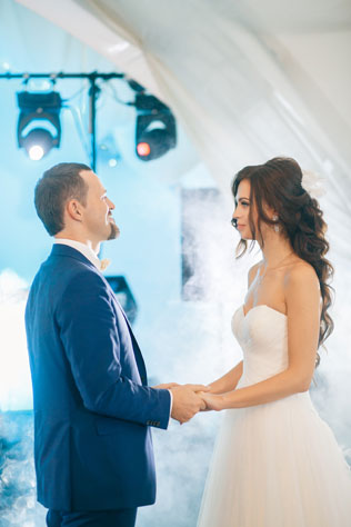 Гармония цветов, танец молодоженов