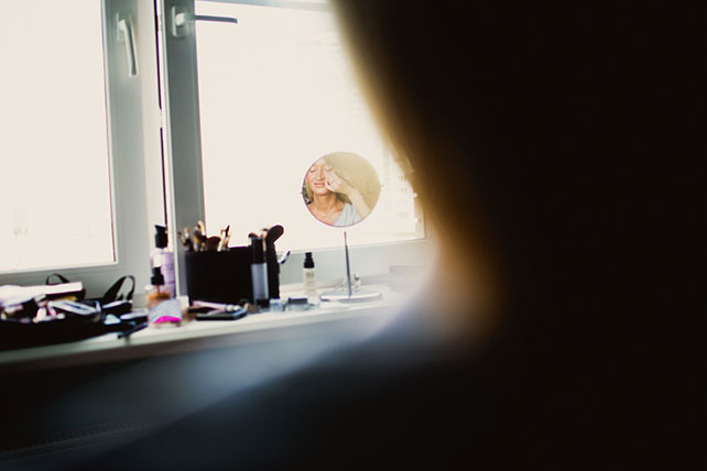 Веселая зеленая свадьба Вани и Жени, утро невесты