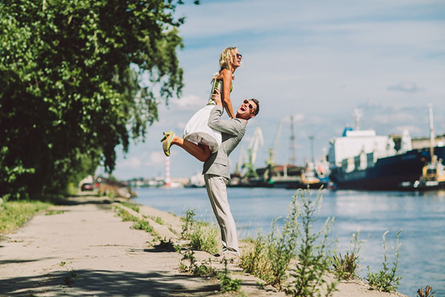 Веселая зеленая свадьба Вани и Жени, фотосессия молодоженов