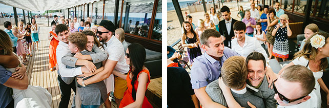 Веселая зеленая свадьба Вани и Жени, гости встречают молодожёнов