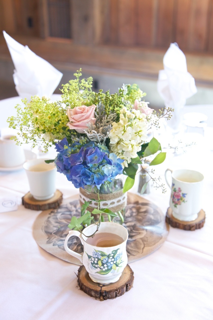 жизнерадостная свадьба в стиле хендмейд