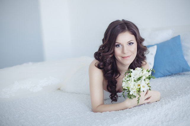 свадьба индиго с серебром, невеста