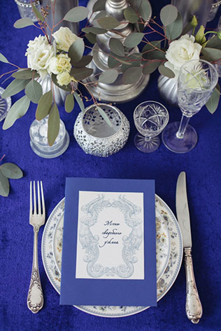 свадьба индиго с серебром, декор студии