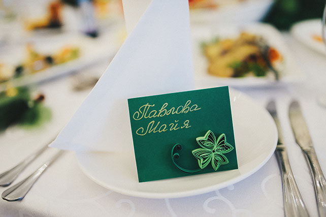 Ирландская свадьбы Инны и Анатолия, карточки рассадки гостей