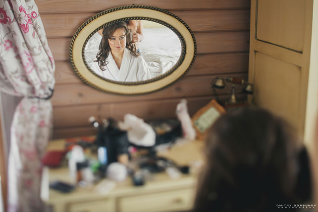 невеста в зеркале