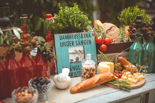 Италия в центре Москвы, угощения на свадебном столе