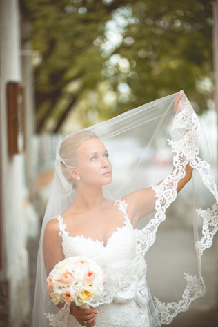 Италия в центре Москвы, невеста в фате