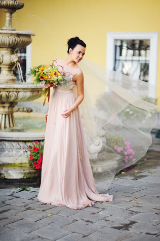 Изящная свадьба в стиле Прованс, романтичный образ невесты