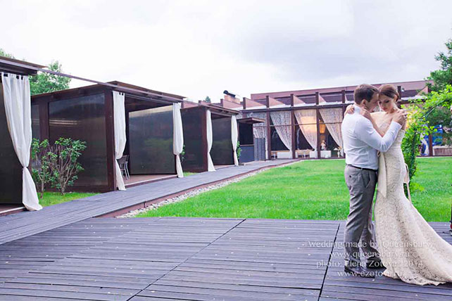 фотосессия жениха и невесты, Юлия и Дмитрий: шикарная классическая свадьба с венчанием