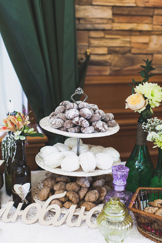 Книжная история, сладкий стол