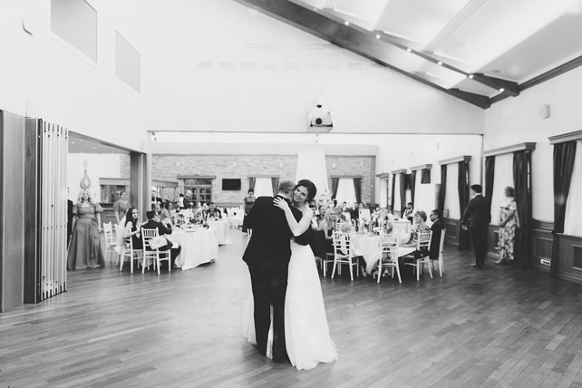 Книжная история, танец с отцом