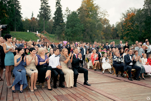 Гости на свадьбе