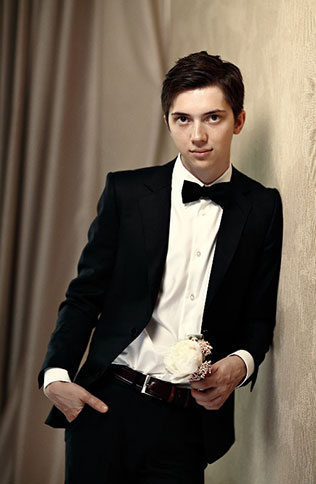 королевская нежность, роскошная свадьба, образ жениха