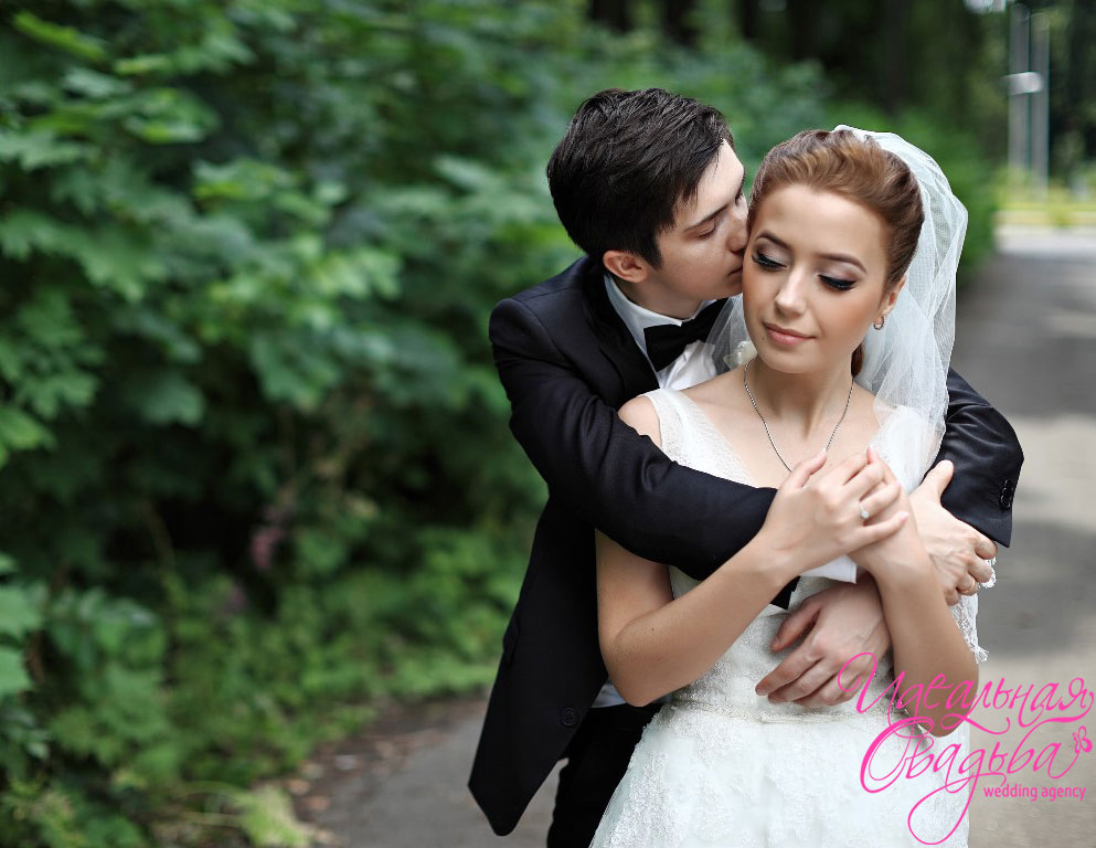 королевская нежность, роскошная свадьба, жених и невеста