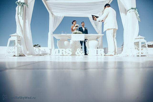 церемония бракосочетания на Санторини