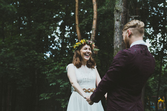 Лесная свадьба, жених и невеста