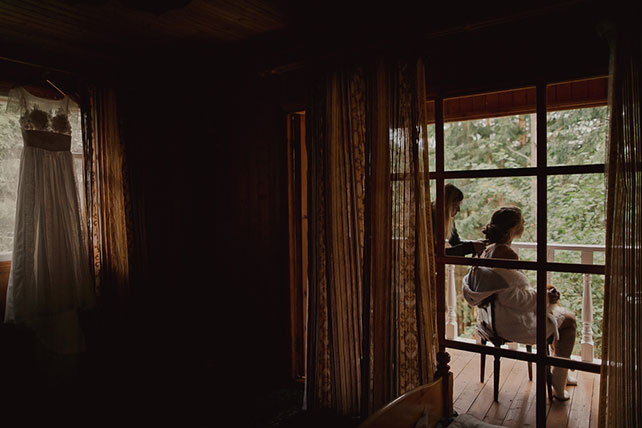 Свадьба в стиле эко-рустик, прическа невесты