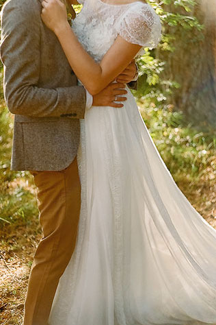 Свадьба в стиле эко-рустик, жених и невеста