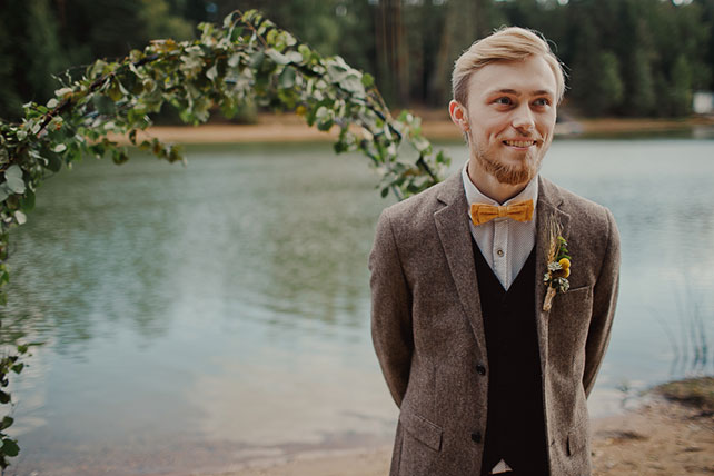 Свадьба в стиле эко-рустик, жених