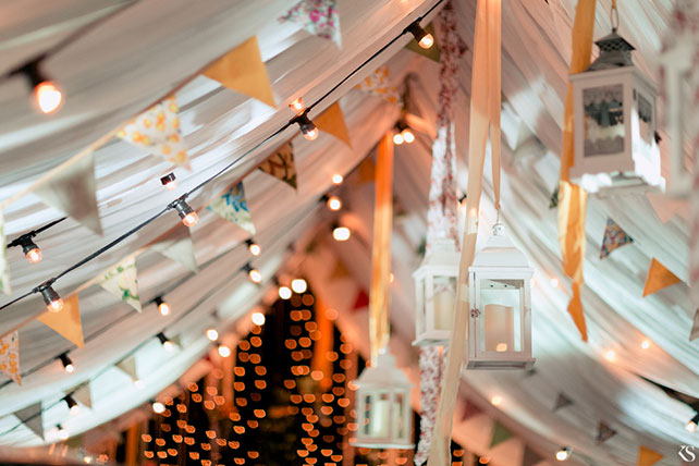 летняя свадьба в стиле рустик, декор места торжества