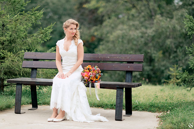 летняя свадьба в стиле рустик, невеста