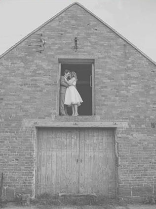 хендмейд свадьба Лизы и Фреда, жених и невеста, свадебная фотосессия