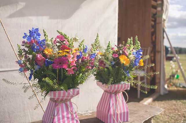 хендмейд свадьба Лизы и Фреда, цветочные композиции