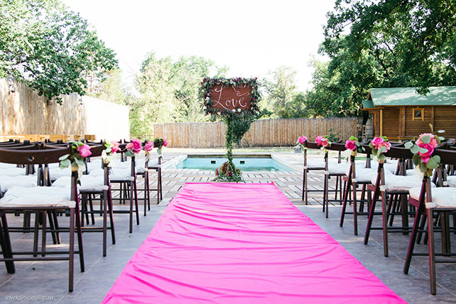 летняя свадьба, зеленый и коралловый, декор церемонии