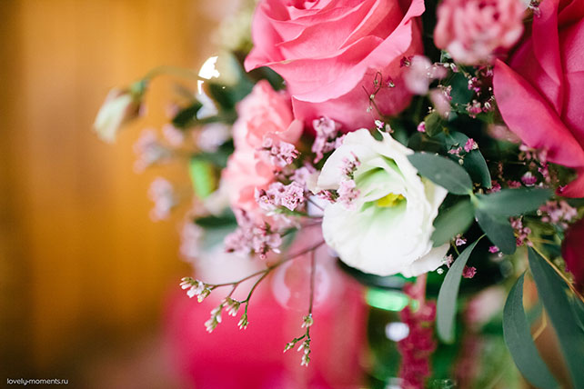 летняя свадьба, зеленый и коралловый, флористика