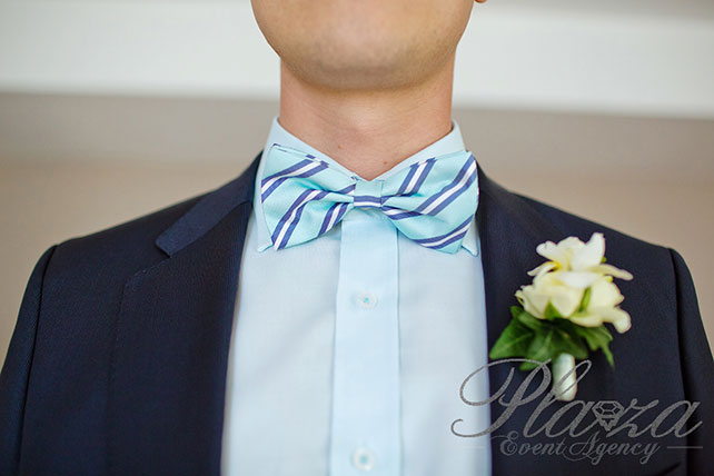 Свадьба Антона и Кристины: ментоловая свежесть, бабочка жениха мятного цвета