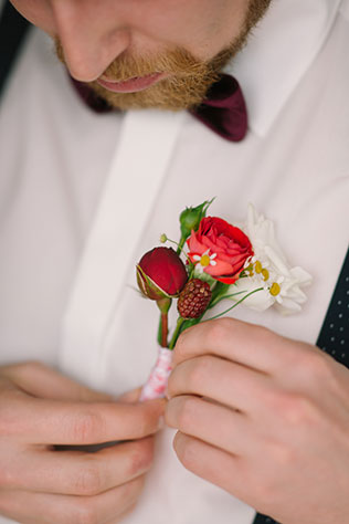 свадьба в стиле рустик, бутоньерка жениха