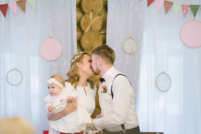 свадьба в стиле рустик, жених и невеста