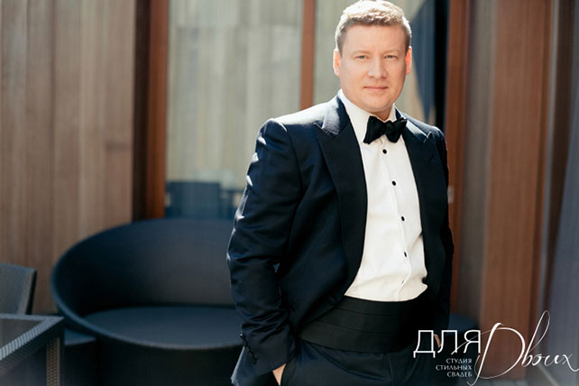 море тюльпанов, весенняя свадьба, образ жениха