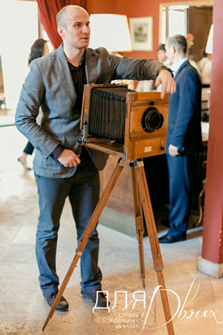 море тюльпанов, весенняя свадьба, фотограф на свадьбе