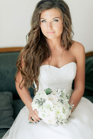 морская свадьба в Ницце, образ невесты