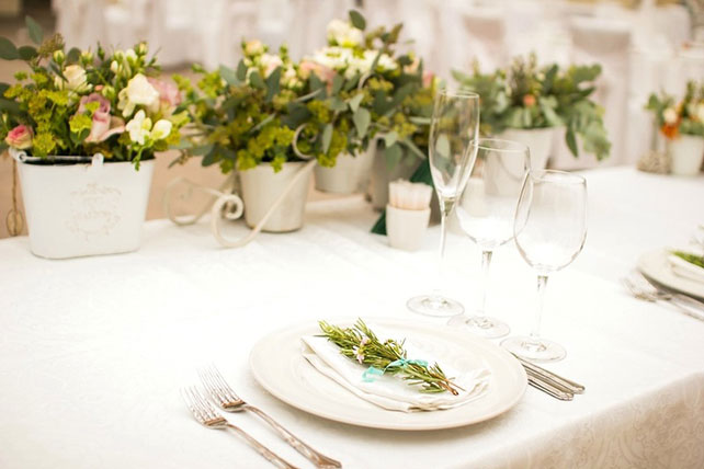 Очаровательная мятно-розовая свадьба Игоря и Анны, декор банкетного зала