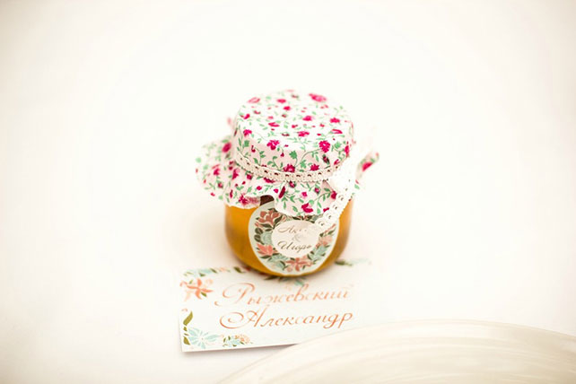 Очаровательная мятно-розовая свадьба Игоря и Анны, подарки для гостей