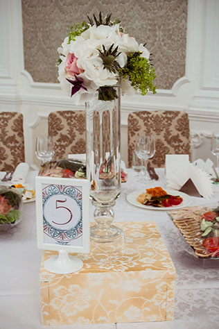 мятно-золотая свадьба, декор стола