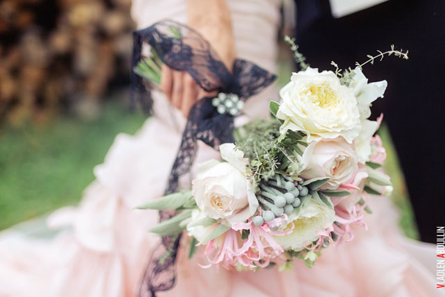 небесная свадьба с воздушными шарами, букет невесты