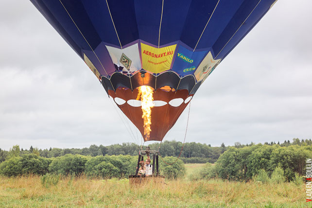 небесная свадьба с воздушными шарами, полет на воздушном шаре
